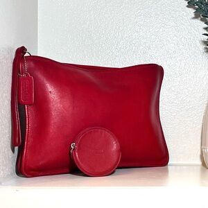 Vintage COACH Large Clutch Wristlet/Matching Coin Purse
Late ‘60’s to Early 70’s